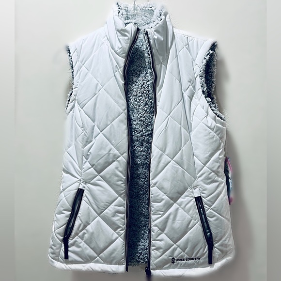 Reversible • Quilted • Sherpa • Vest - Picture 3 of 7